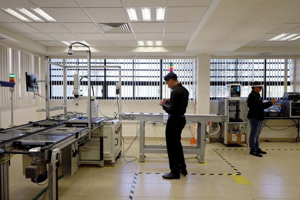 Estrena UTCH Laboratorio de Industria 4.0 y pavimentación tras ocho años de espera