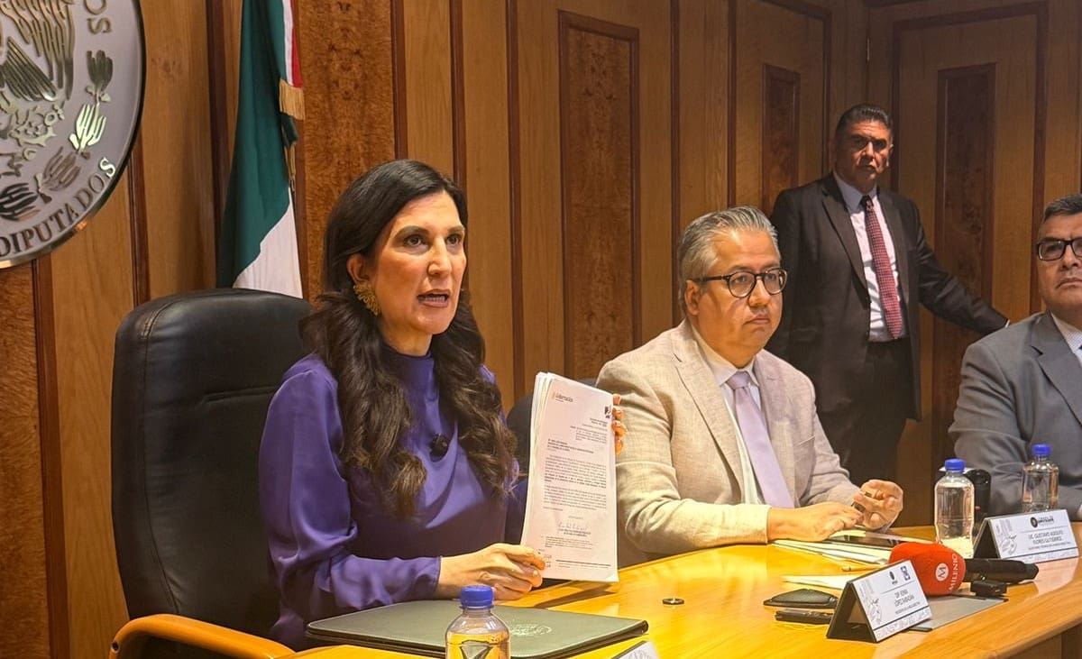 Sheinbaum entrega reforma electoral al Congreso