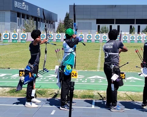 Logra Chihuahua 5 medallas en el primer día de Tiro con Arco