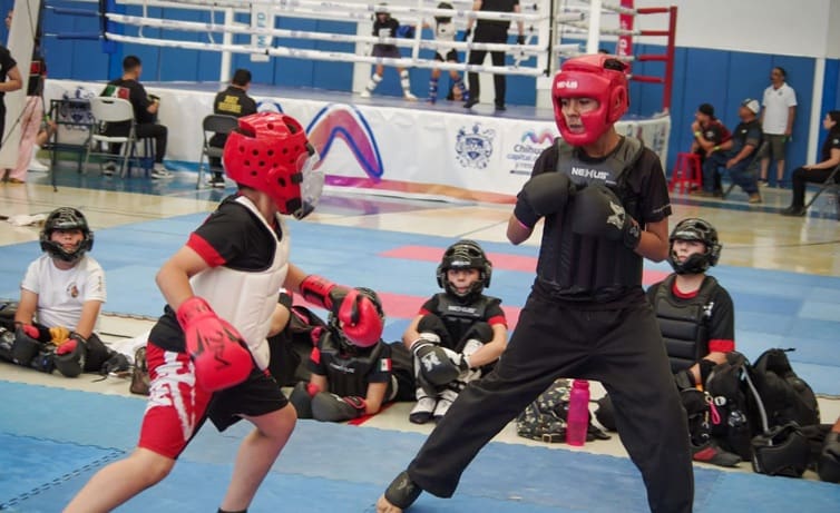 Peleadores de Chihuahua listos para participar en el Nacional de Kickboxing en el Deportivo Tricentenario