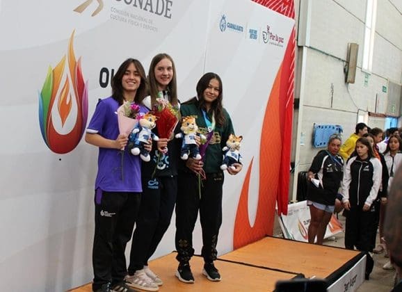 Chihuahua suma 8 medallas de plata y 1 de bronce en natación