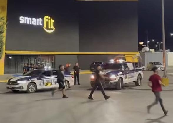 Detienen anoche a 4 «carrerosos» en plaza Sendero: Komaba