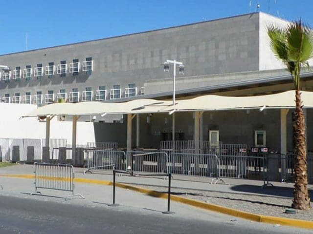 Embajada de EU alerta por video falso sobre supuesto permiso migratorio de cinco años