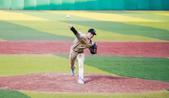 Dorados saca la barredora contra Faraones