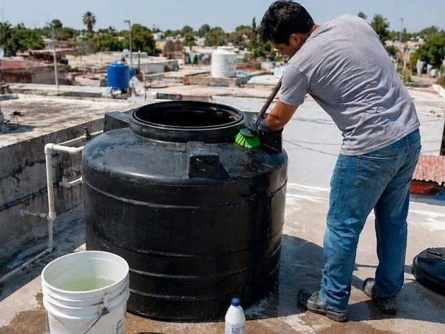 Emite JMAS recomendaciones para limpiar tinacos