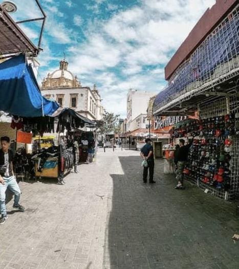 Comerciantes organizados a favor de peatonalizar más calles