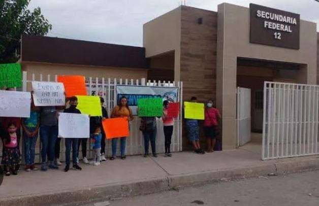 Directora de la Federal 12, se ha convertido una piedra en el zapato