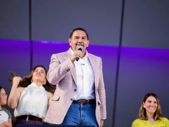 La pregunta correcta es ¿donde estaba Maru Campos?