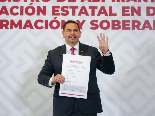 Se muestra sonriente Cruz Pérez Cuellar ante su registro en Morena