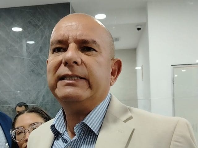 Asegura diputado Estrada que hay pruebas de vehículos oficiales en evento “Yo con Maru”