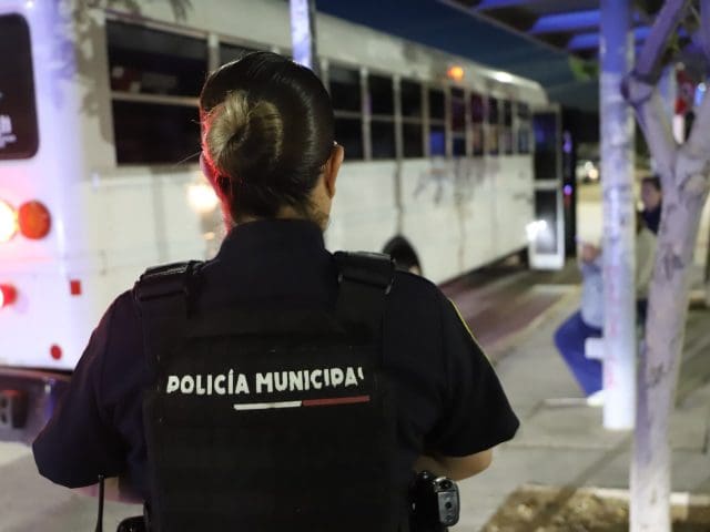 Refuerzan operativo «Siempre acompañadas» para proteger a mujeres en el transporte público