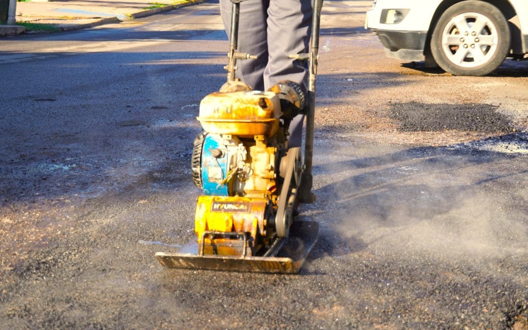 Mas de 20 colonias beneficiadas con la reparación de mil 500 baches