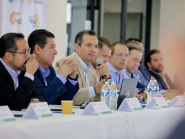 Presenta el alcalde Marco Bonilla el proyecto «poniente 5» ante el CODER