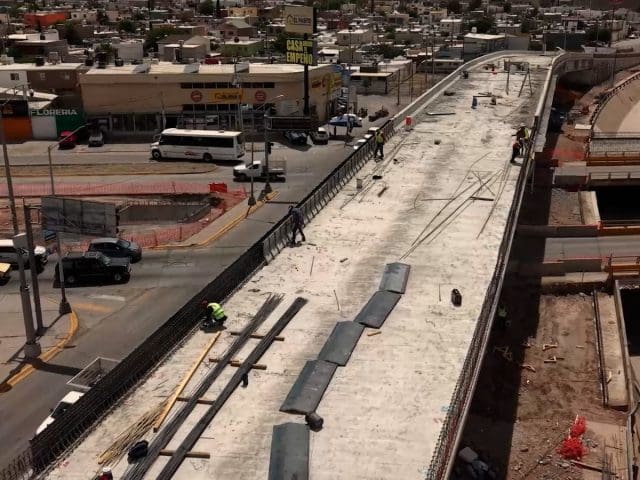 Paso superior de los Nogales e Industrias entra en su etapa final de construcción
