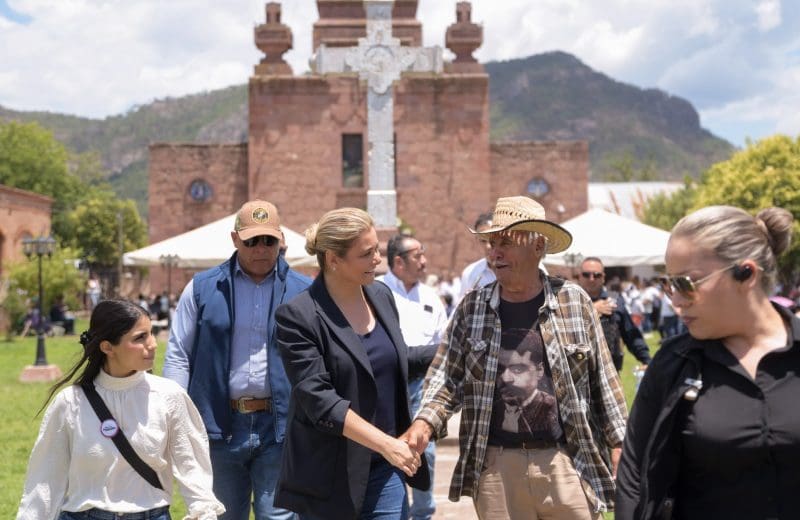 Maru Campos participa en ceremonia por el cuarto aniversario de los hechos de Cerocahui