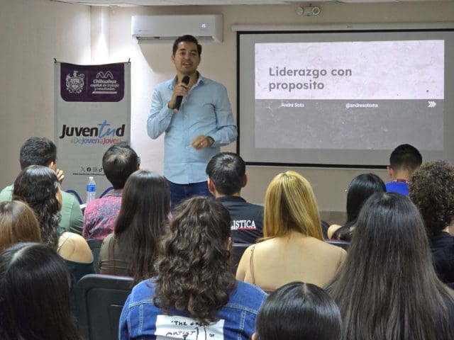 Fortalece municipio el liderazgo juvenil con conferencias para universitarios
