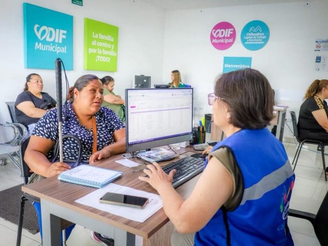 DIF Municipal entrega más de mil 250 apoyos asistenciales en el primer semestre del año