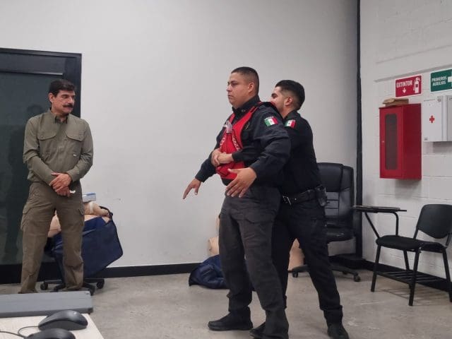 Refuerzan conocimientos de primeros auxilios para brindar atención inmediata