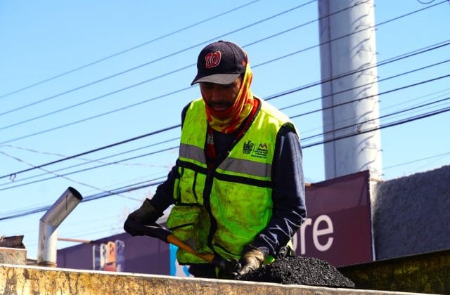 Más de mil baches reparados en Chihuahua capital durante la semana