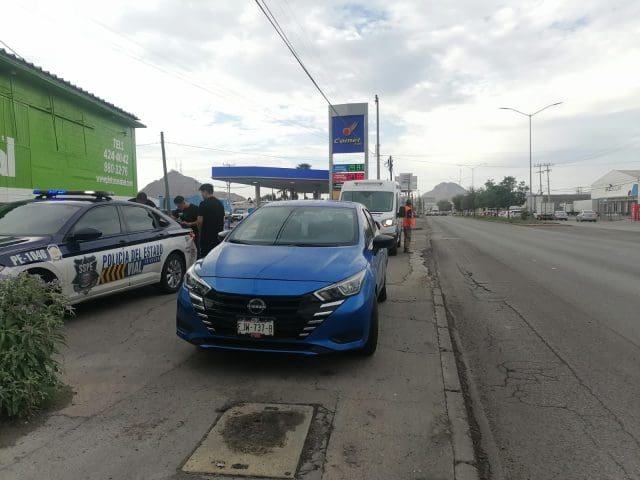 Motociclista resulta lesionado tras fuerte choque en Heroico Colegio Militar