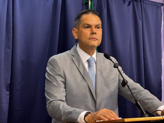 Loya sigue con su aspiración para la Gubernatura