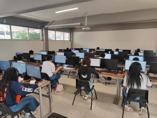 Más de 8 mil estudiantes de Conalep evalúan su inglés con examen internacional