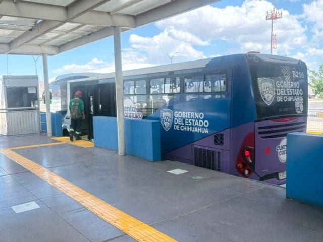 Usuarios varados, gastos extras y retrasos: el saldo del paro en el Bowí