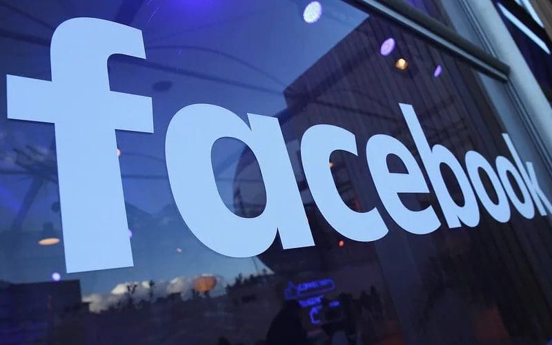 ¡No es tu internet! Reportan caída de Facebook e Instagram este viernes