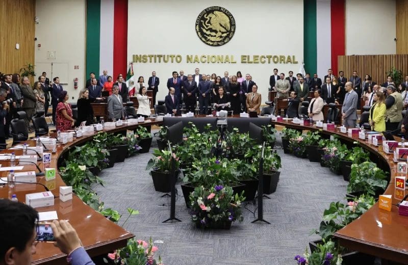 INE permitirá votar desde casa a personas con discapacidad