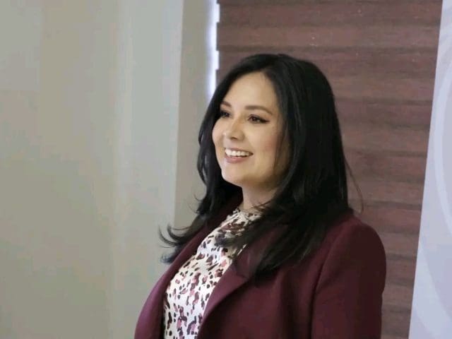 Si no hay vocación de servir, para que andar metidos en la política: Mayra Chávez