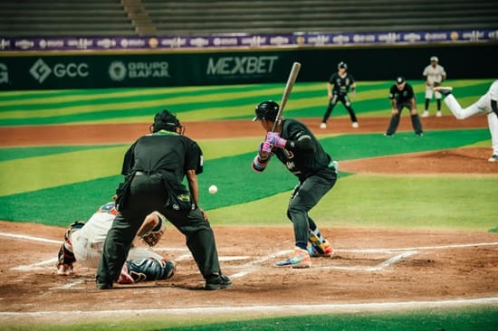 Dorados brilla ante Soles y asegura playoffs