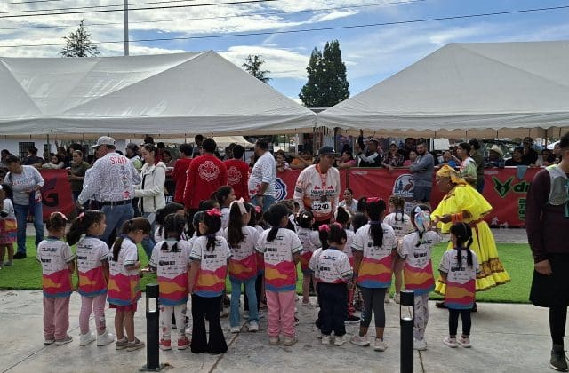 Alegría y ambiente familiar marcan las carreras infantiles del Ultra Maratón de los Cañones