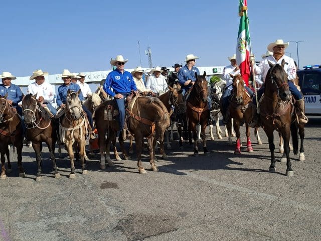 Cabalgata Villista suma hasta 40% más jinetes durante su recorrido hacia Chihuahua