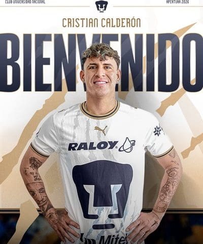 Firma el Chicote Calderon con los Pumas