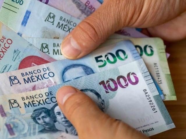 Advierten los riesgos de pedir dinero adelantado de su afore
