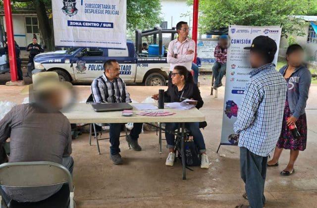 Dialogan con desplazados de Guadalupe y Calvo