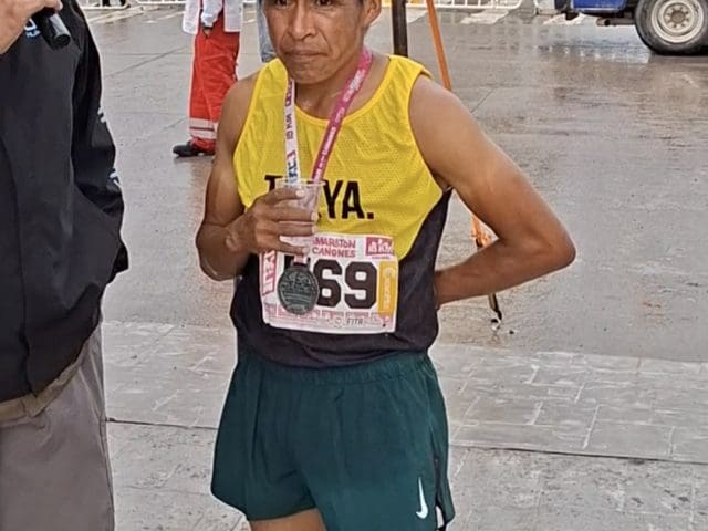 ¡Imparable! Honorio Tomás Juárez rompe el récord y conquista los 21 kilómetros