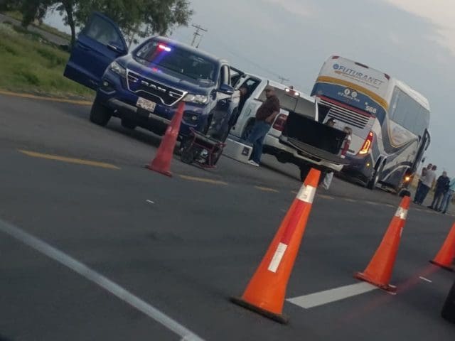 Denuncian presuntas extorsiones en retenes carreteros entre Chihuahua y Ciudad Juárez