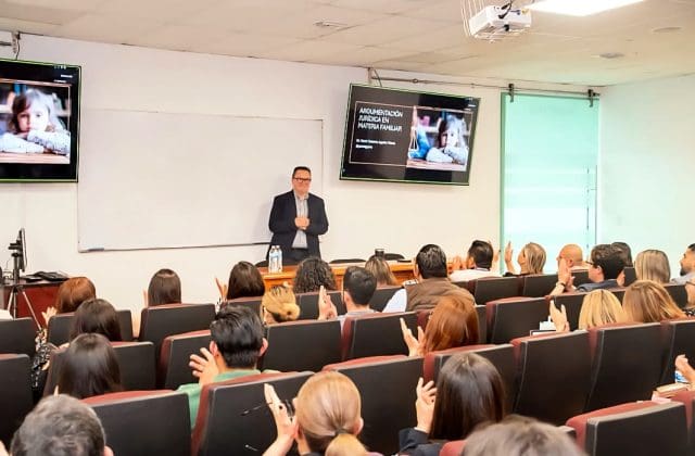 Más de 3 mil 700 litigantes reciben capacitación sobre el nuevo Código Nacional de Procedimientos Civiles y Familiares