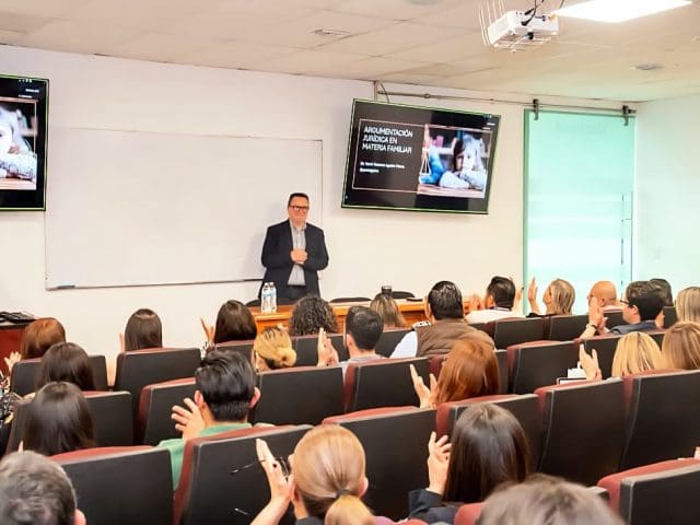 Más de 3 mil 700 litigantes reciben capacitación sobre el nuevo Código Nacional de Procedimientos Civiles y Familiares