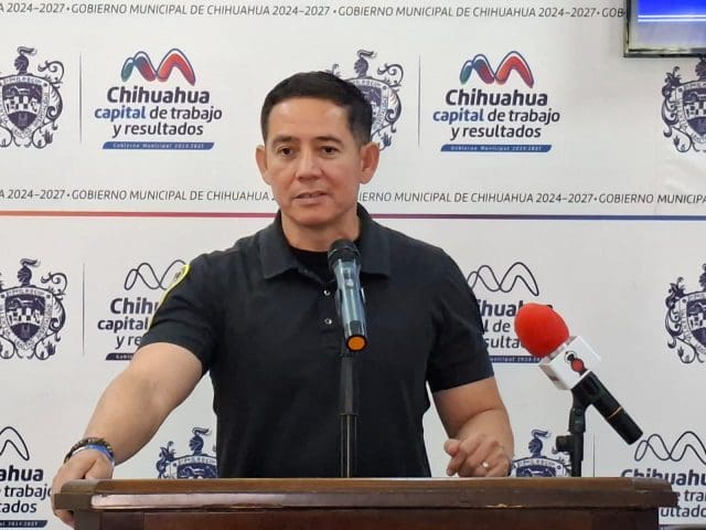 Investigan origen de uniformes asegurados; aun no se confirma que sean de la Policía Municipal: Julio Salas