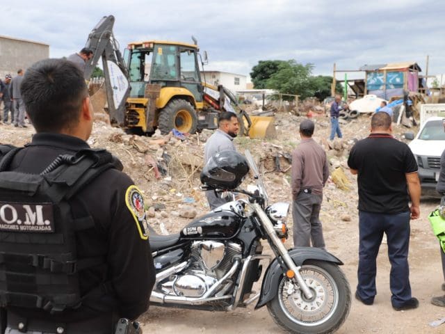 Municipio interviene viviendas en zona de riesgo de la colonia El Porvenir