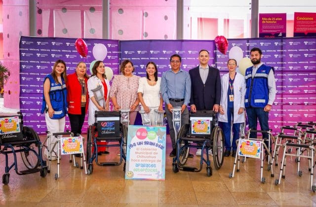 DIF Municipal entrega aparatos funcionales al CRIT Chihuahua