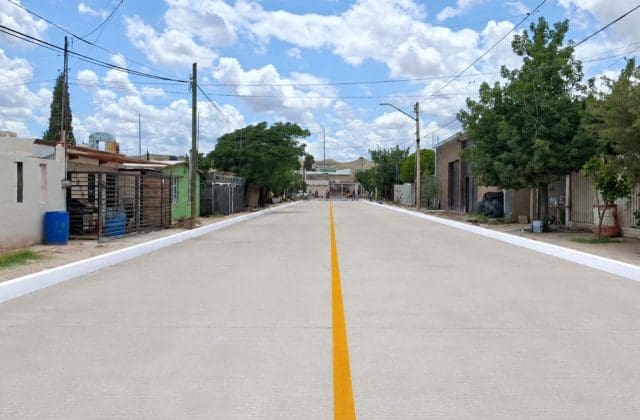 Concluyen pavimentación de calle Acetona en la colonia Juan Güereca