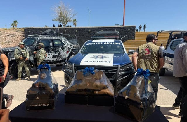 Destaca Gil Loya que entrega de equipamiento antes no se hacía 