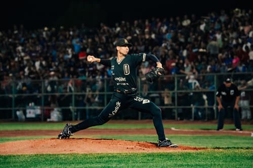 Dorados por la grandeza ante Manzaneros en el 3º de la serie final del estatal de beisbol