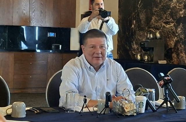 Jáuregui niega señalamientos de querer dividir al PAN