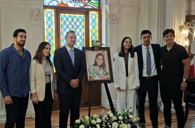 Reconoce Marco Bonilla trayectoria y compromiso de la regidora Blanca Patricia Ulate