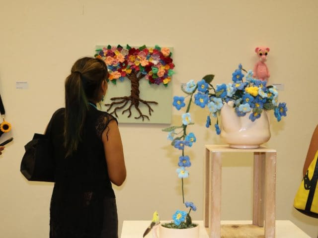 La UACH invita a aprender la técnica de Crochet