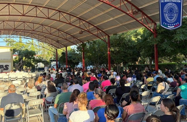 Evitar el uso de sustancias imparte la policia taller